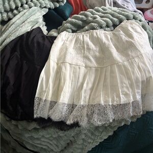 Set of two black and white skirts